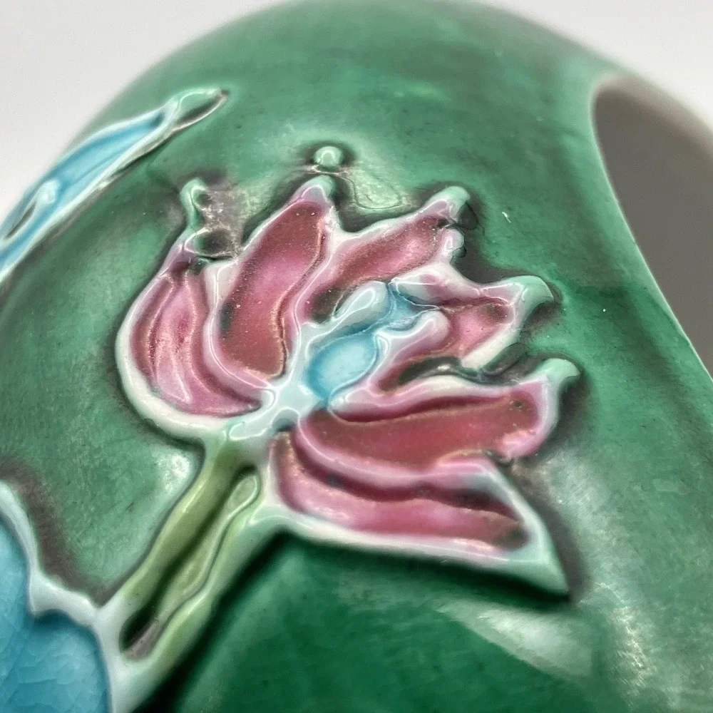 Chinese Fahua-Style Relief Porcelain Bowl w/ Crane &‎ Lotus - Kangxi Mark